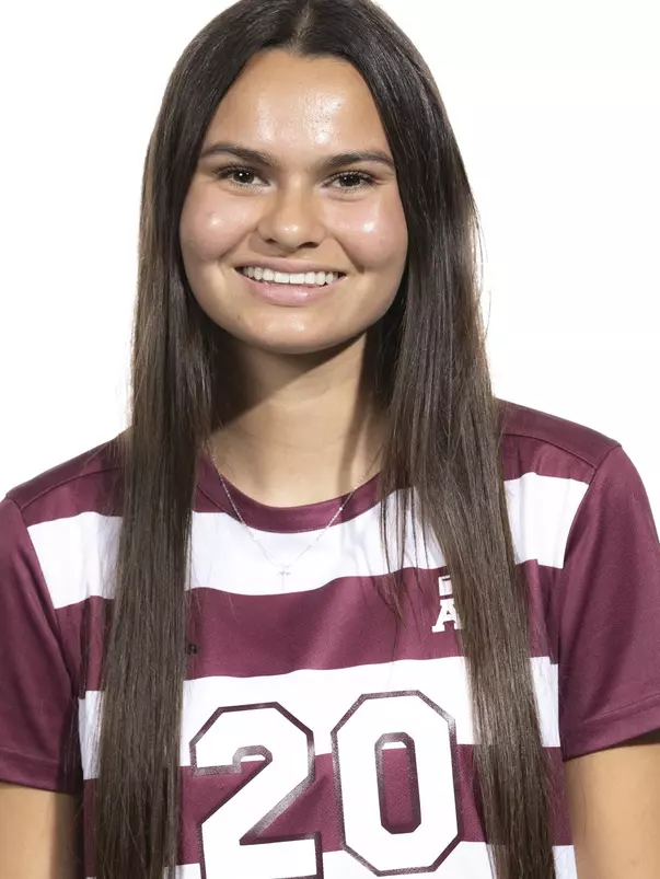 Olivia Fetzer head shot