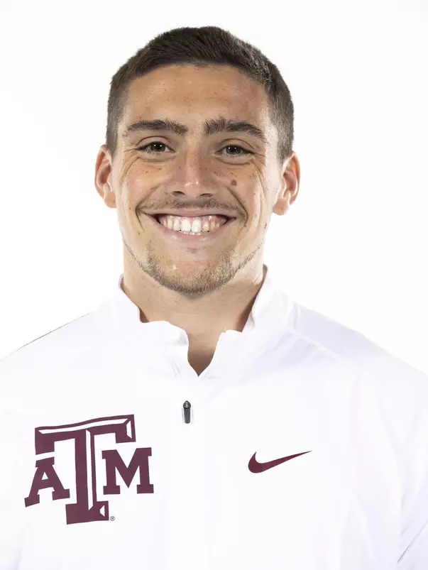 COLLEGE STATION, TX - 20211109 - Texas A&M Aggies Track and Field Portrait Day