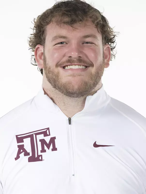 COLLEGE STATION, TX - 20211202 - Texas A&M Aggies Track and Field Headshot Day