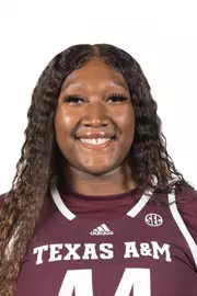 Sydnee Roby Head Shot (Shoulder Crop)