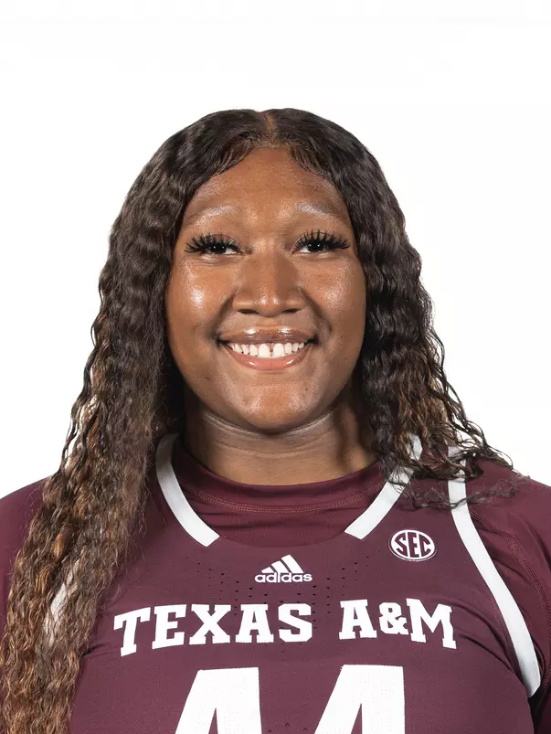 Sydnee Roby Head Shot (Shoulder Crop)