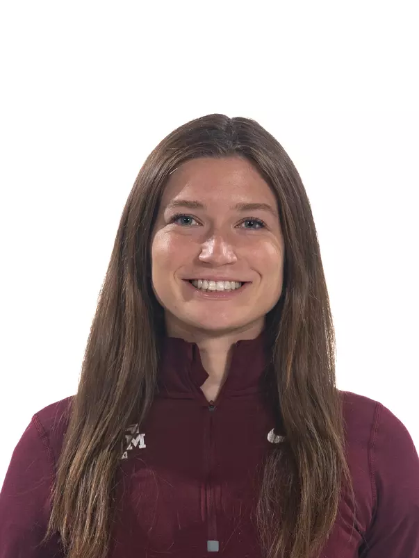 Victoria De la Garza 2022-23 Track Head Shot