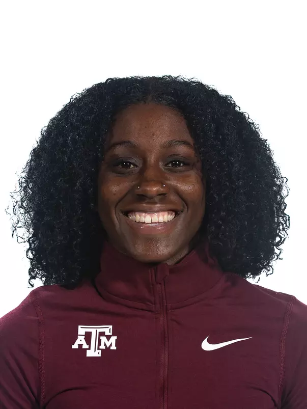 G'Auna Edwards 2022-23 Track Head Shot