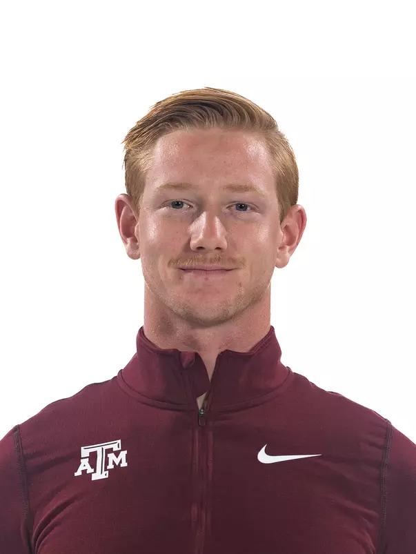 Landon Helms 2022-23 Track Head Shot