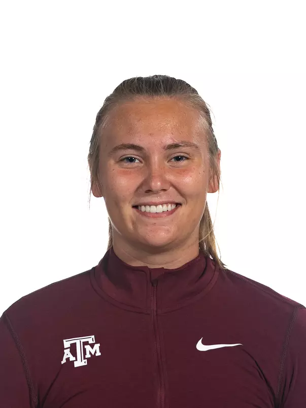 Alyssa Thomas 2022-23 Track Head Shot