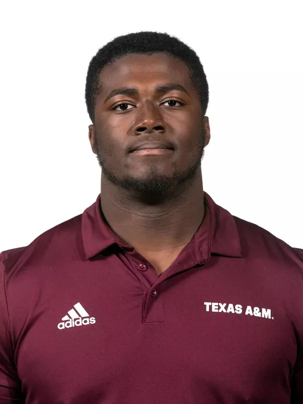 COLLEGE STATION, TX - January 18, 2022 - Gabriel Brownlow-Dindy during Football Headshots in College Station, TX. Photo By Kate Luffman/Texas A&M Athletics