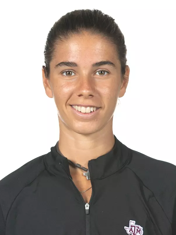 COLLEGE STATION, TX - August 30, 2022 - Blanca Fernández García-Poggio of the Texas A&M Aggies during Texas A&M Aggies Women's Golf photo day in College Station, TX. Photo By Rachel Mahan/Texas A&M Athletics