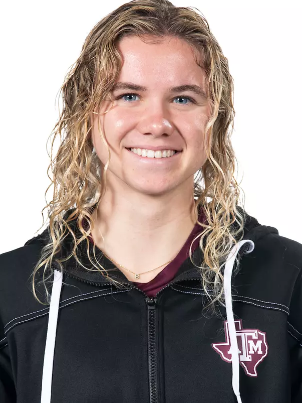 COLLEGE STATION, TX - September 08, 2022 - Bobbi Kennett during Texas A&M Aggies Swimming & Diving photo day in College Station, TX. Photo By Craig Bisacre/Texas A&M Athletics