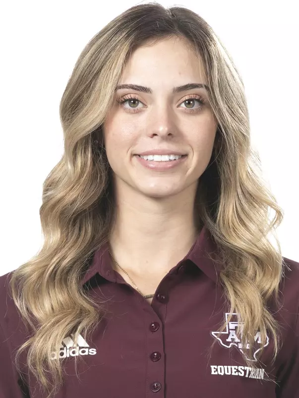 COLLEGE STATION, TX - August 23, 2022 - Rylee Shufelt during Texas A&M Aggies Equestrian headshot day in College Station, TX. Photo By Aiden Shertzer/Texas A&M Athletics
