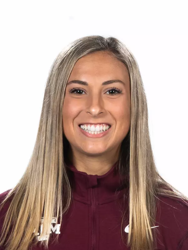 Emma Ellis Track & Field Headshot