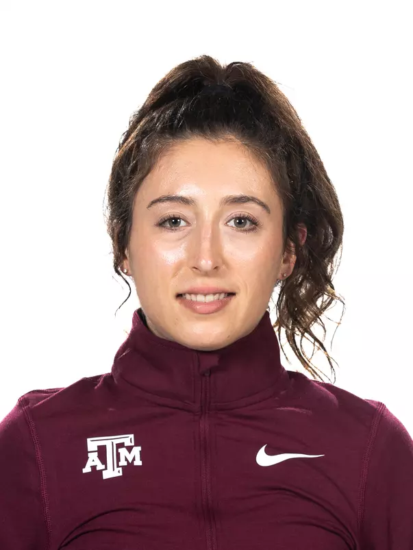 Tatum Shelton Track & Field Headshot