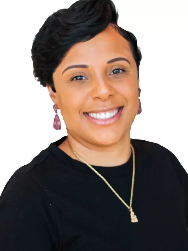 LaToya McGowen Head Shot