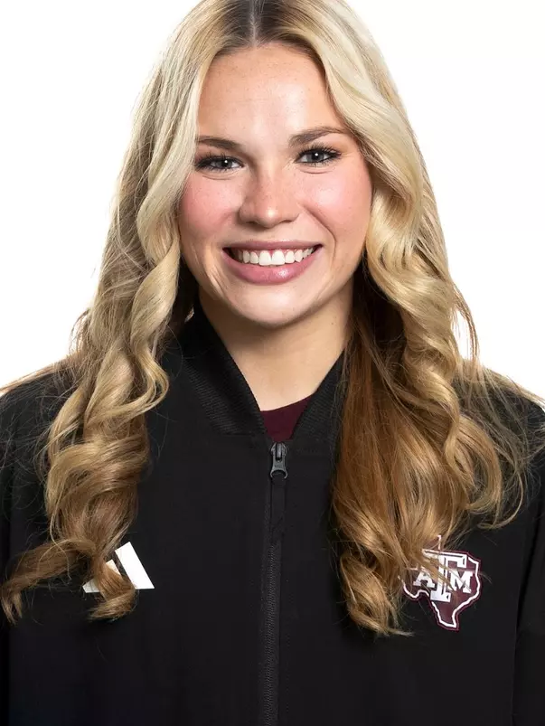 COLLEGE STATION, TX - September 14, 2023 - Payton Props during Texas A&M Aggies Swimming & Diving photo day in College Station, TX. Photo By Evan Pilat/Texas A&M Athletics