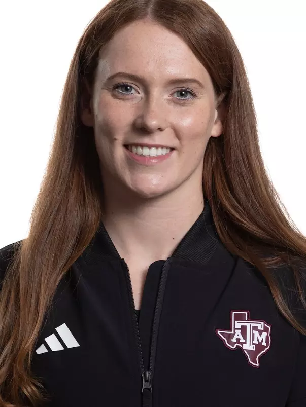 Abby Grottle headshot