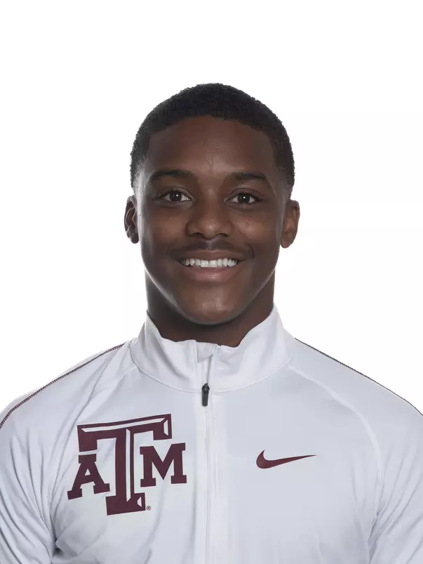 Arveyon Davis Head Shot