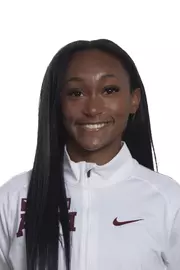 Laila Hackett Head Shot