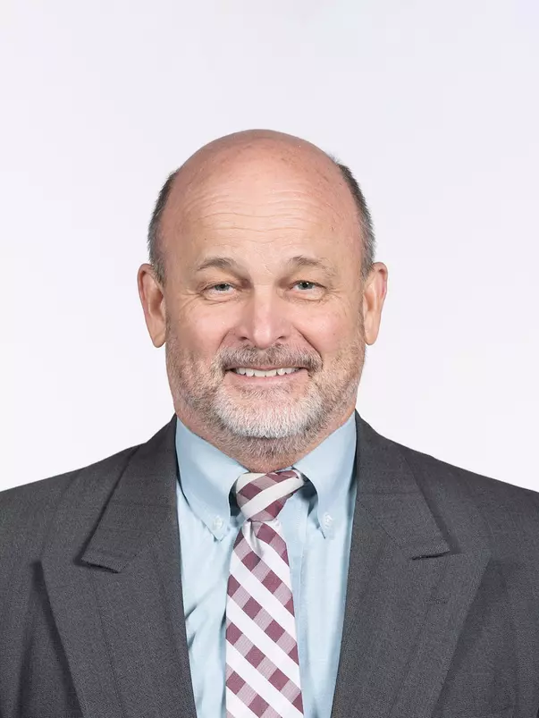 Jay Holmes 2023 Head Shot