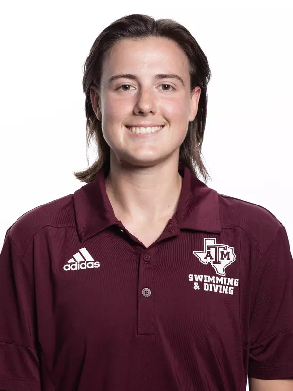 Nicole McConnell headshot