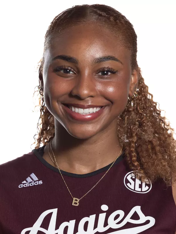 Bianna Muoneke Head Shot