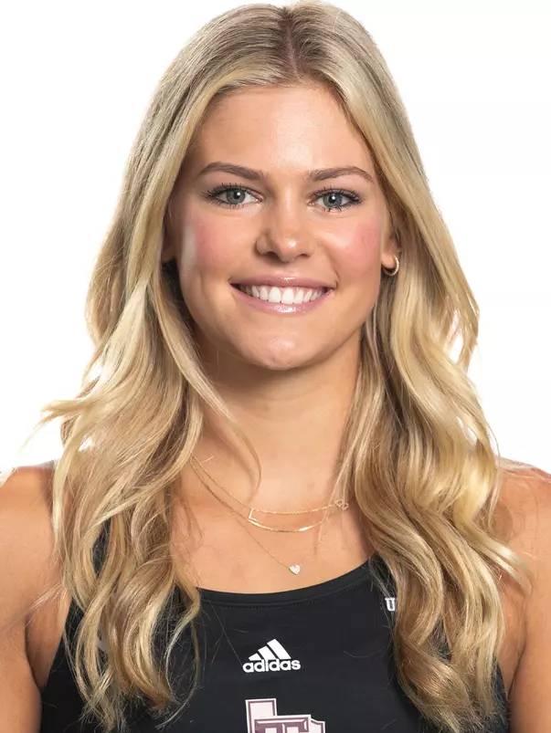 Lizanne Boyer Headshot