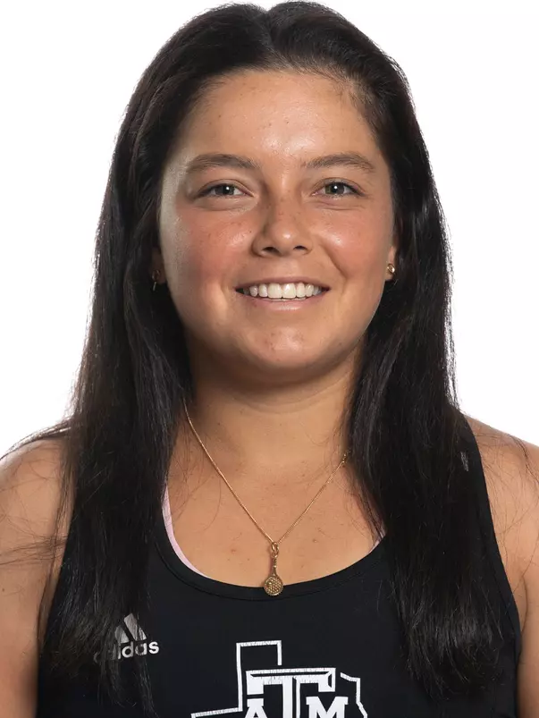 Lucciana Perez Headshot