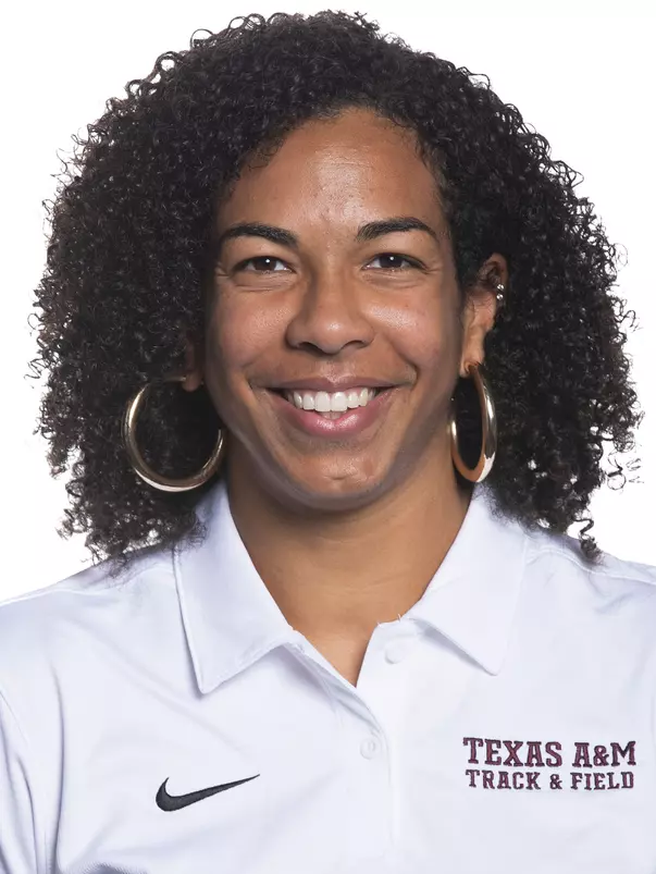 Olivia Ekponé Head Shot