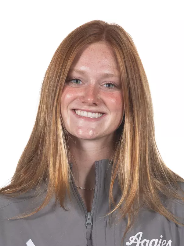 Macy Lewis Head Shot