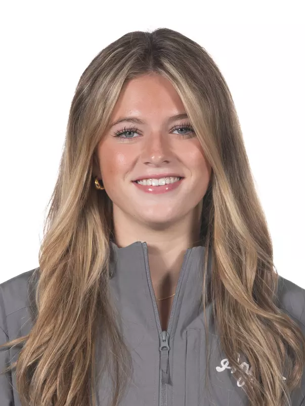 Lillie Sczech Head Shot