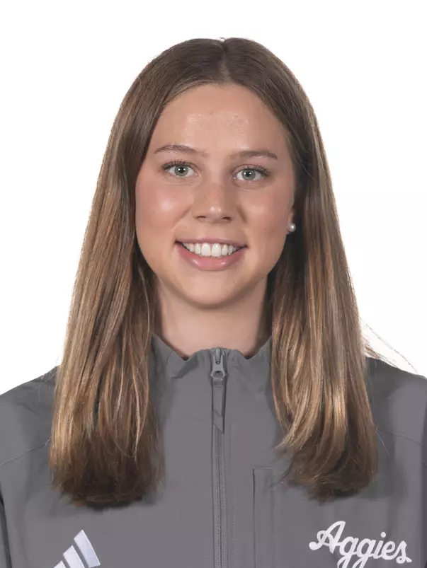 Ella Smoker Head Shot