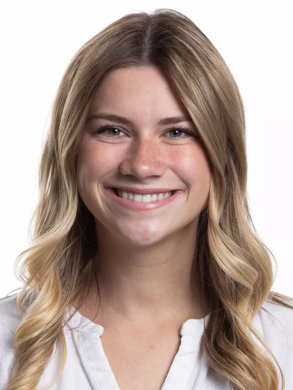 Madeline Osborn Head Shot