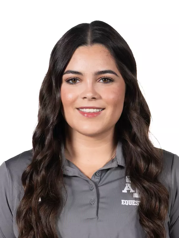 Isabelle Gonzalez Head Shot