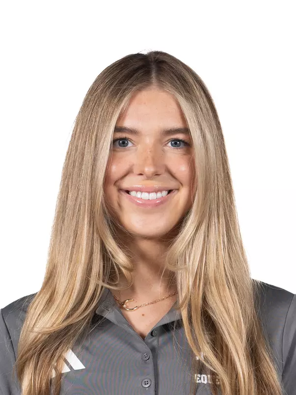 Clara Nemeth Head Shot