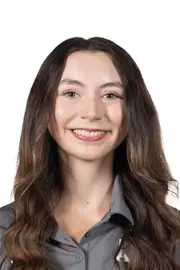 Londyn Samlaska Head Shot