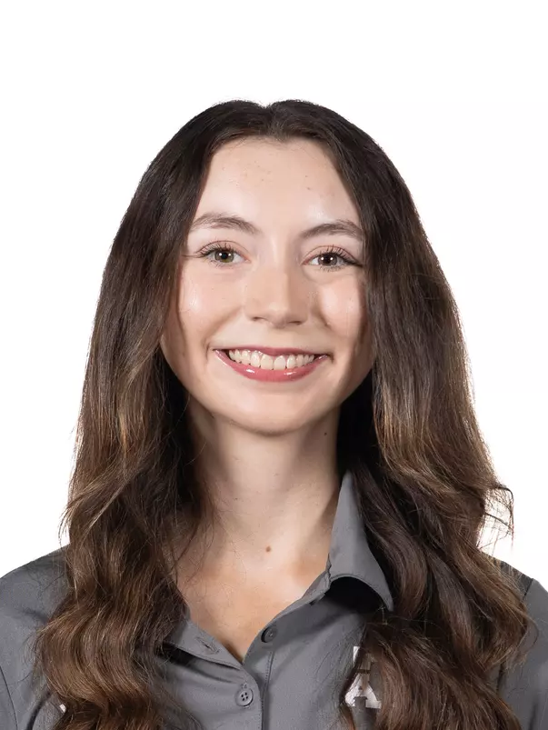 Londyn Samlaska Head Shot