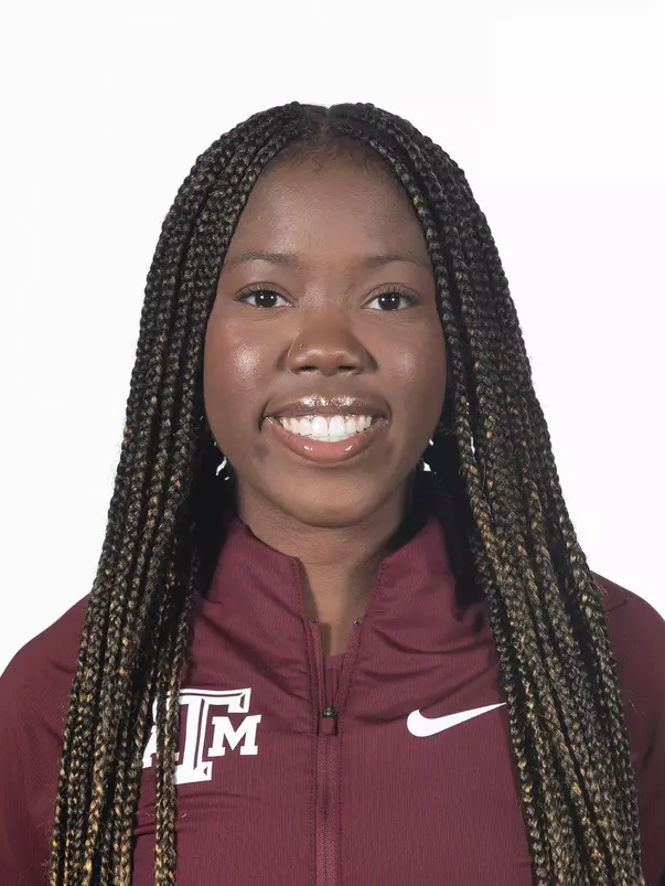 Maddie Peters Head Shot