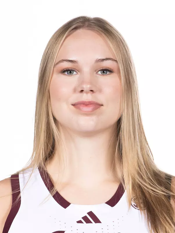 Pien Steenbergen Head Shot