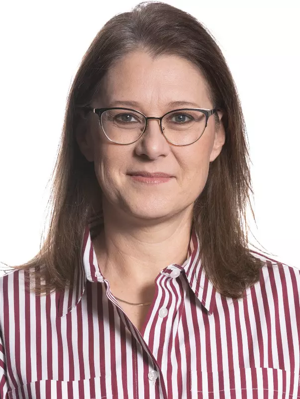 Brandy Douglass Headshot