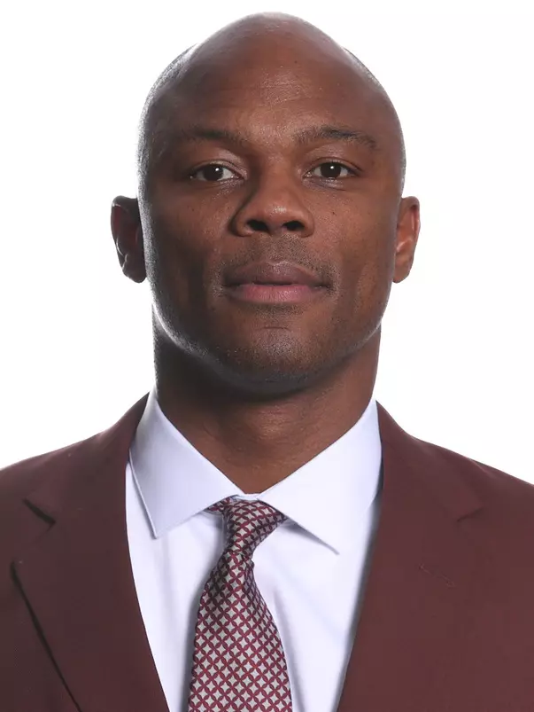 Holmon Wiggins Headshot