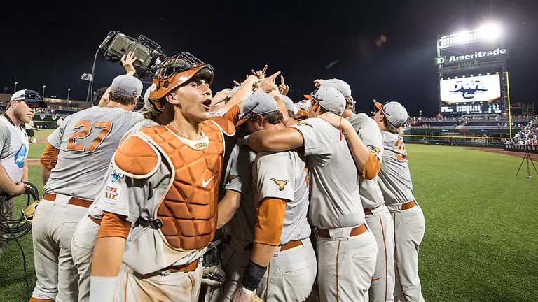 Bill Little Commentary: The return of the Horns