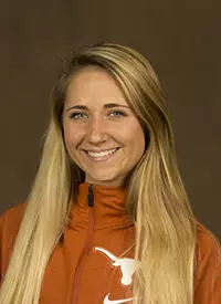 2017-18 Ali Uhle headshot