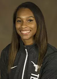 Alexa Adams 2017 Headshot