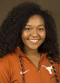 Kaitlyn Washington 2018 headshot