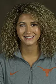 Ariana Adams 2019-20 Headshot