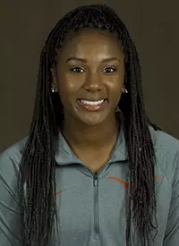 Janae Jefferson 2019-20 Headshot