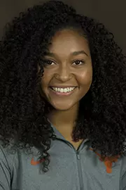 Kaitlyn Washington 2019-20 Headshot