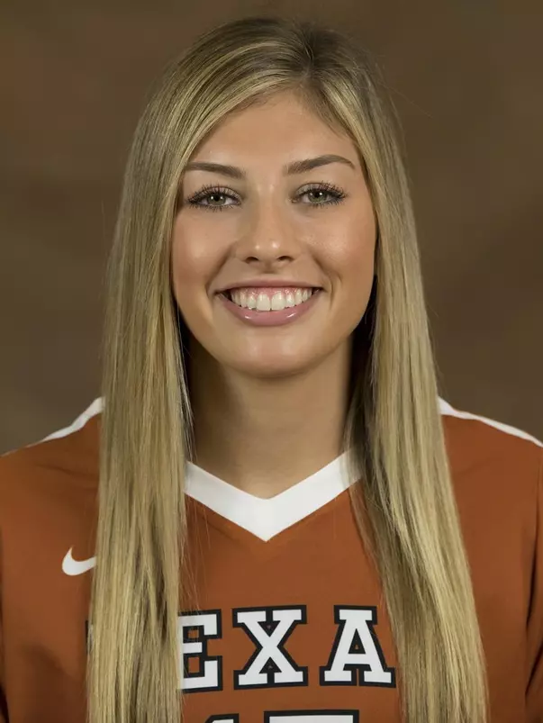 2019 Molly Phillips Headshot