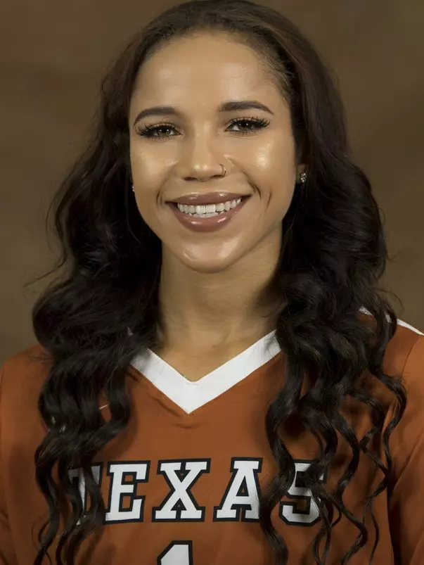 2019 Micaya White Headshot
