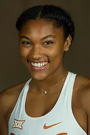 Tara Davis 2019 Headshot