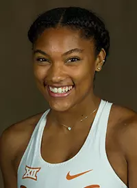 Tara Davis 2019 Headshot