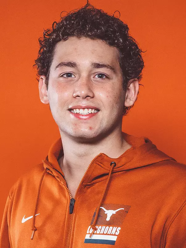 2020 Armanda Vegas Headshot